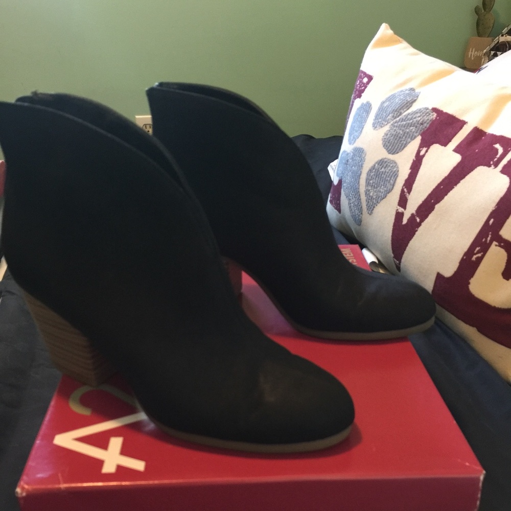 A2 Aerosoles Ankle Boots